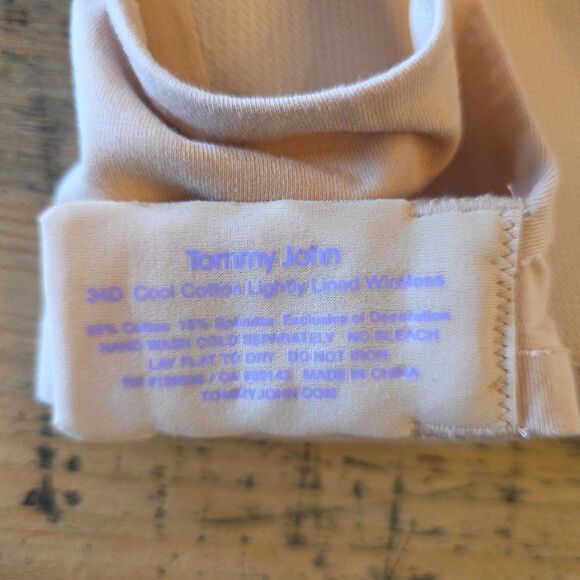 Tommy John Light Pink Bra - Picture 4 of 6